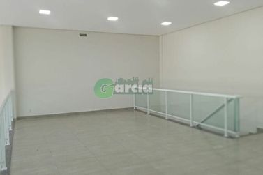 Sal&atilde;o Comercial para alugar - 240m&sup2; - Parque Colina Verde