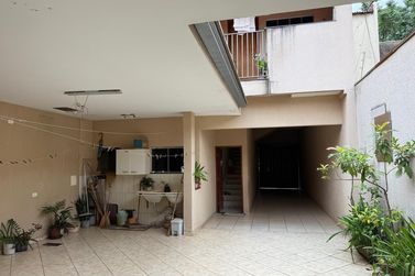 Casa &agrave; venda - 250m&sup2; - ZONA I