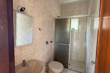 Sobrado para alugar - 241m&sup2; - Zona 1 A