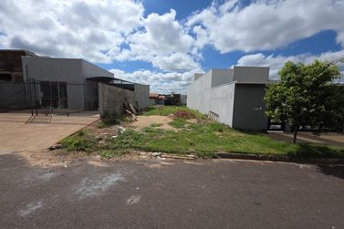 Terreno &agrave; venda - 126m&sup2; - PARQUE EST&Acirc;NCIA ll