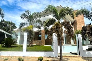 Casa &agrave; venda - 370m&sup2; - Jardim Alphavile