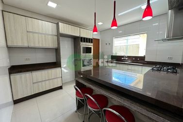 Sobrado para alugar - Zona II