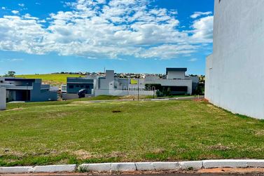 Terreno &agrave; venda - 250m&sup2; - Condom&iacute;nio Paysage Essenza
