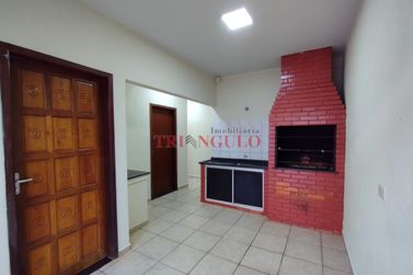 Casa &agrave; venda - 144m&sup2; - ZONA III