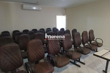 Sala Comercial para alugar - 140m&sup2; - Zona III