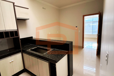 Casa &agrave; venda - 121m&sup2; - Jardim Caravelle