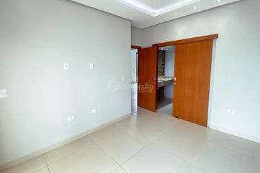 Casa &agrave; venda - 130m&sup2; - Jardim Santa Clara