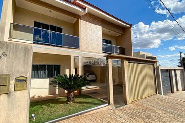 Casa &agrave; venda - 224m&sup2; - Parque do Lago