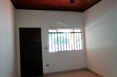 Casa &agrave; venda - 140m&sup2; - Zona Armazem