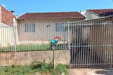 Casa &agrave; venda - 70m&sup2; - Conjunto Residencial Ouro Branco