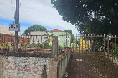 Terreno &agrave; venda - 603m&sup2; - Zona VI