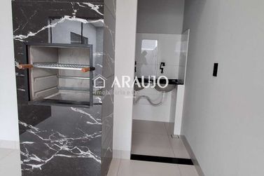 Casa &agrave; venda - 128m&sup2; - Jardim Cima