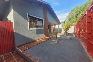 Casa para alugar - 125m&sup2; - Zona I