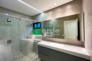 Casa &agrave; venda - 250m&sup2; - Residencial Portal das &Aacute;guas