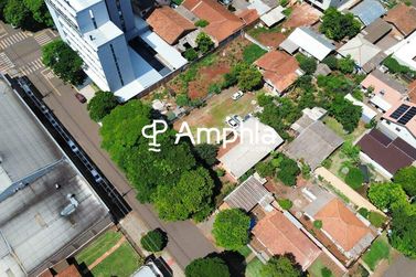 Terreno &agrave; venda - 650m&sup2; - Jardim Porto Alegre