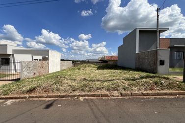 Terreno &agrave; venda - 180m&sup2; - Parque Residencial Montreal