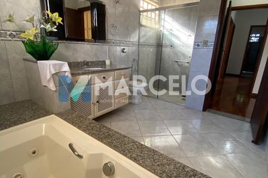 Sobrado para alugar - Zona II