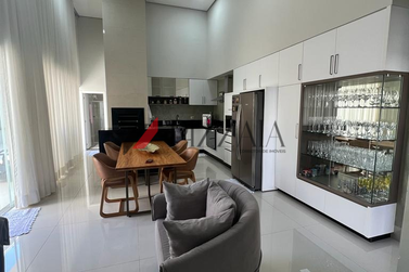 Casa &agrave; venda - 232m&sup2; - Jardim Belvedere