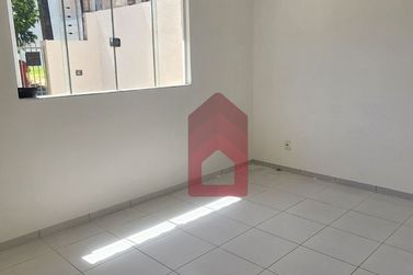 Casa &agrave; venda - 63m&sup2; - Jardim Sakai