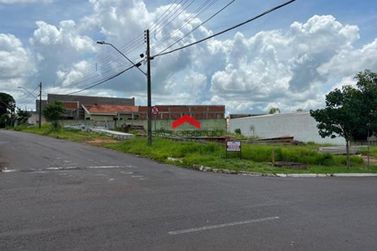 Terreno &agrave; venda - 450m&sup2; - Jardim Espanha