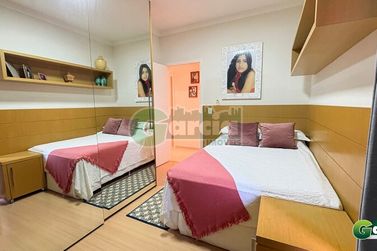 Apartamento &agrave; venda - 223m&sup2; - Zona I
