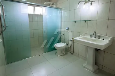 Sobrado &agrave; venda - 180m&sup2; - Zona I