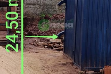 Terreno &agrave; venda - 245m&sup2; - -