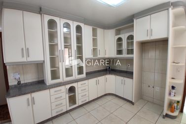 Casa &agrave; venda - 180m&sup2; - JARDIM GISELA
