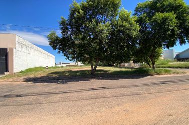Terreno &agrave; venda - 411m&sup2; - Alto da Paran&aacute;