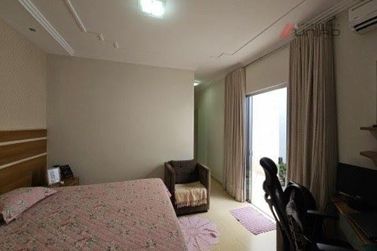 Casa &agrave; venda - 292m&sup2; - Zona III