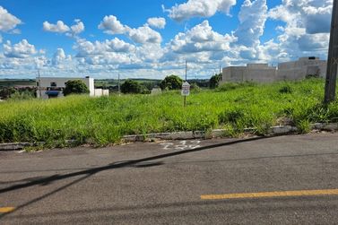 Terreno &agrave; venda - 220m&sup2; - PARQUE RESIDENCIAL METROPOLITANO