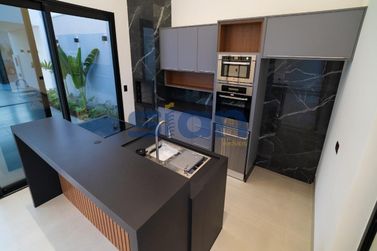 Casa &agrave; venda - 375m&sup2; - Zona VII