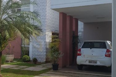 Casa &agrave; venda - 275m&sup2; - Condom&iacute;nio Royal Garden