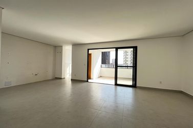 Apartamento &agrave; venda - 195m&sup2; - Zona I