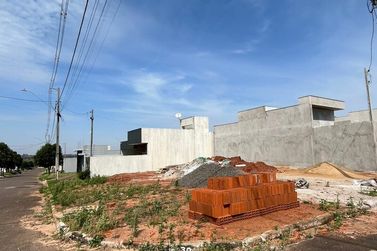 Terreno &agrave; venda - 168m&sup2; - Parque Residencial Metropolitano I
