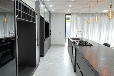 Sobrado &agrave; venda - 360m&sup2; - Condom&iacute;nio Royal Garden