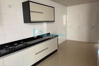 Casa &agrave; venda - 270m&sup2; - Jardim Lisboa