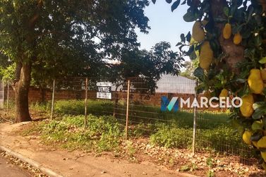 Terreno &agrave; venda - 708m&sup2; - Zona III