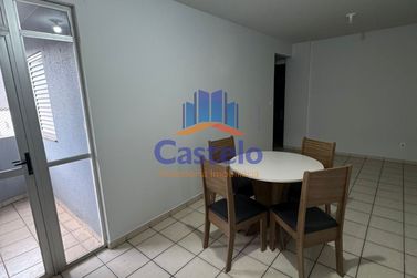 Apartamento para alugar - 100m&sup2; - ZONA II