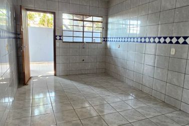 Casa &agrave; venda - 102m&sup2; - PARQUE SAN REMO II