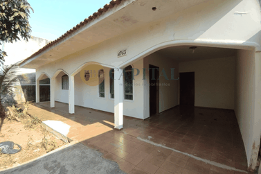 Casa &agrave; venda - 490m&sup2; - Zona V