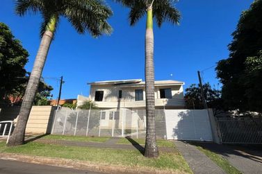 Sobrado &agrave; venda - 