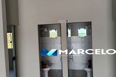 Ch&aacute;cara &agrave; venda - 2000m&sup2; - PR - 580