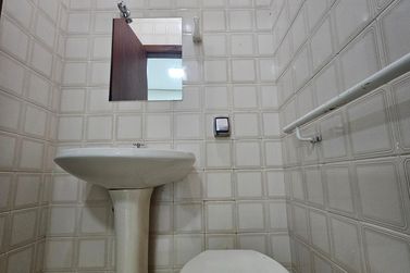 Sal&atilde;o Comercial &agrave; venda - Zona I