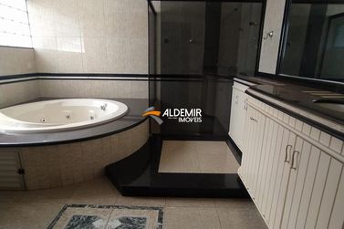 Sobrado &agrave; venda - 289m&sup2; - Zona Armaz&eacute;m