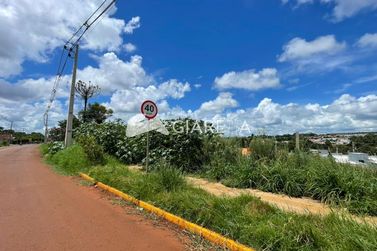 Terreno &agrave; venda - 250m&sup2; - VILA PIONEIRO