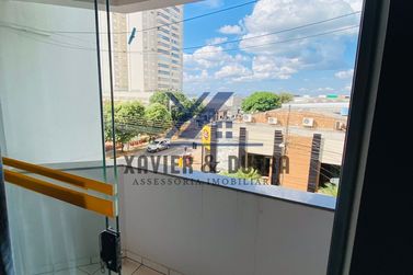 Apartamento para alugar - 80m&sup2; - Zona III - Edif&iacute;cio California