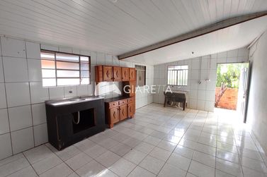 Casa &agrave; venda - 200m&sup2; - JARDIM SANTA MARIA