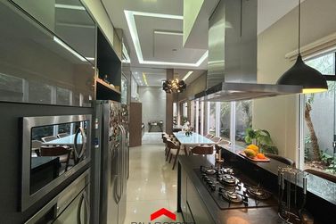 Casa &agrave; venda - 200m&sup2; - Lago Aratimbo