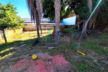 Terreno &agrave; venda - Zona III